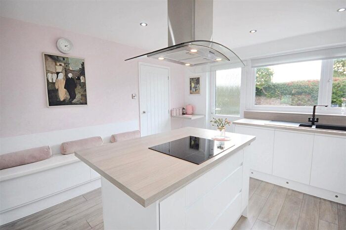 4 Bedroom Detached House For Sale In Sunningdale, Stone, ST15