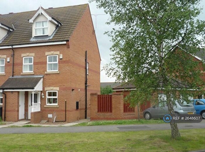 3 Bedroom Semi-Detached House To Rent In Sycamore Drive, Rotherham, S66