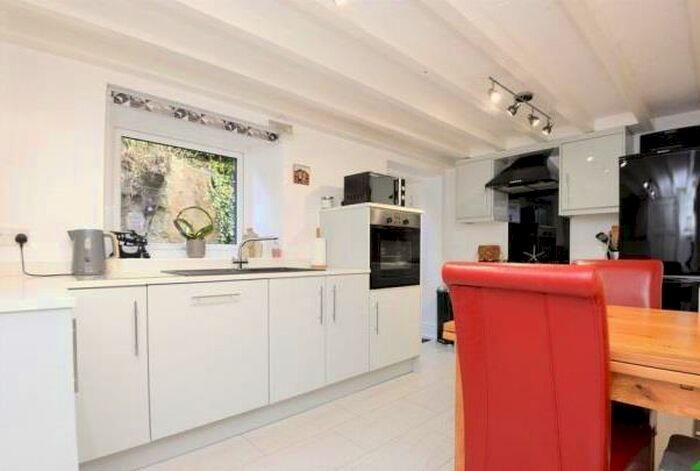 3 Bedroom House To Rent In Penistone Road, New Mill, Holmfirth, HD9