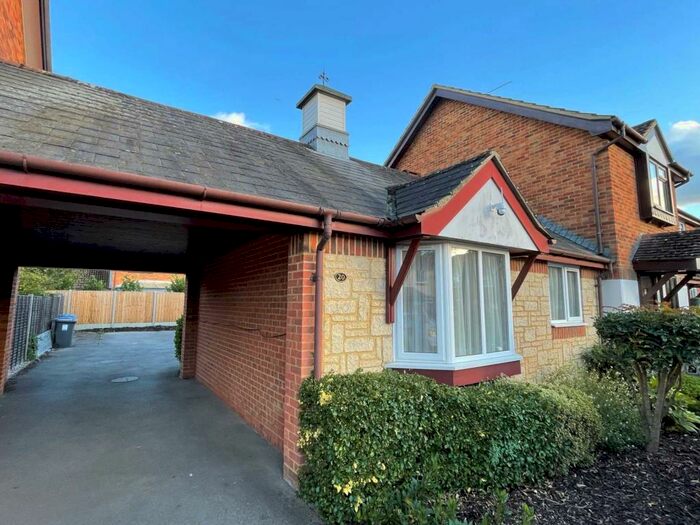 1 Bedroom Semi-Detached House To Rent In Barn Meadow Close, Zebon Copse, Church Crookham, GU52