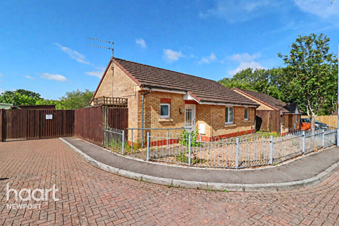 2 Bedroom Detached Bungalow For Sale In Drinkwater Rise, Newport, NP20