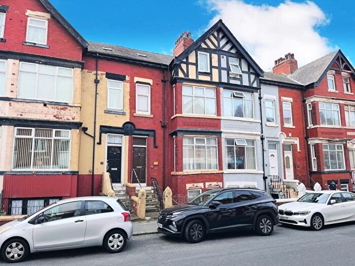 8 Bedroom Terraced House For Sale In Lonsdale Road, Blackpool, FY1