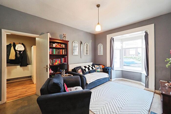 3 Bedroom End Of Terrace House For Sale In Main Street, Stapenhill, Burton-on-Trent, Staffordshire, DE15