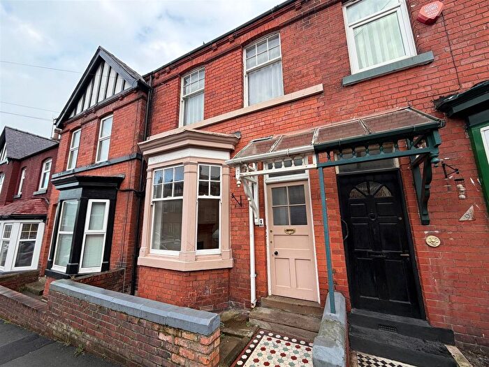 2 Bedroom Terraced House For Sale In Tennyson Avenue, Scarborough, YO12