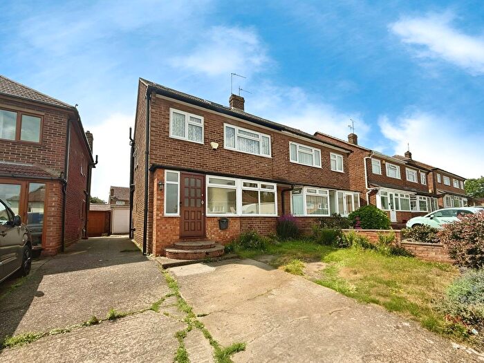 4 Bedroom Semi-detached House For Sale In Dale Road, Swanley, Kent, BR8