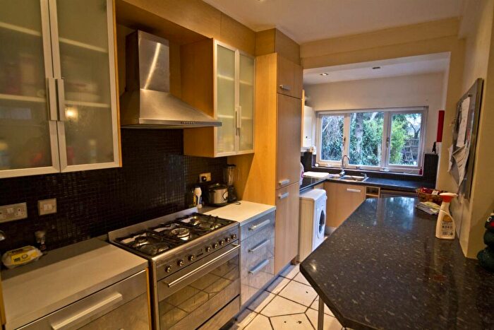 4 Bedroom Semi-Detached House To Rent In **£ Pppw Excluding Bills ** Gordon Road, West Bridgford, Nottingham, NG2