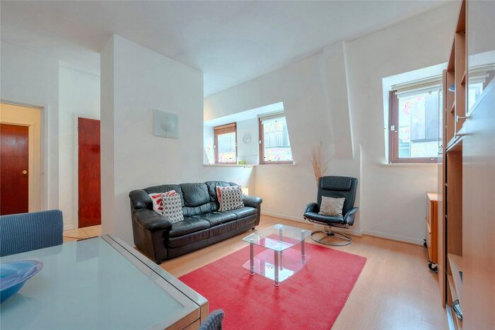 1 Bedroom Flat To Rent In Marshall Street, Soho, London, W1F