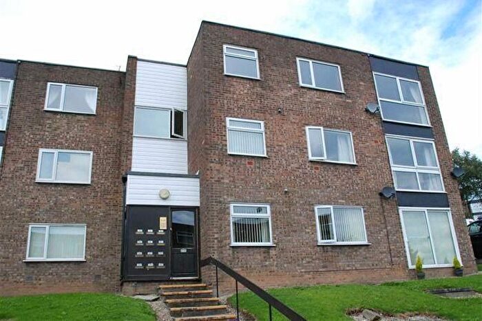 2 Bedroom Flat To Rent In Victoria Avenue, Manchester, Wq., M9