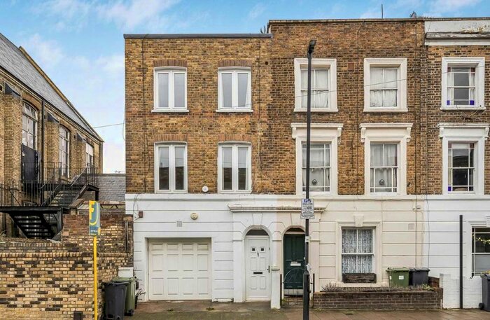 4 Bedroom Terraced House To Rent In Elm Park, London, SW2