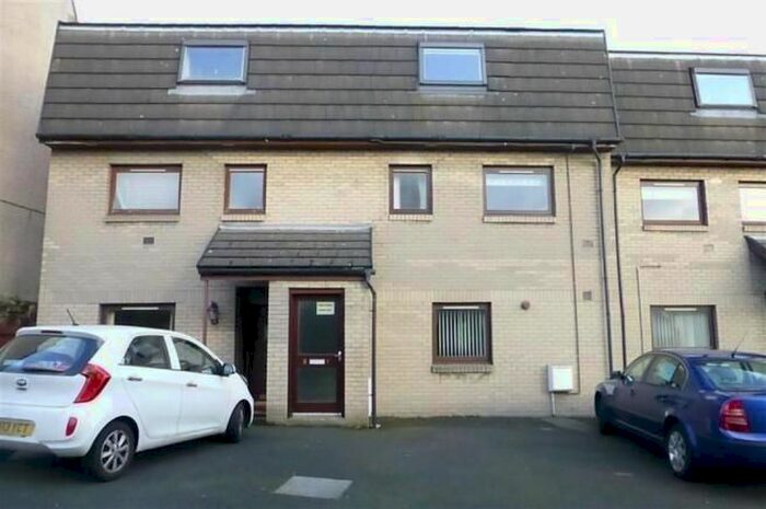 3 Bedroom Maisonette To Rent In Ross Lane, Dunfermline, KY12