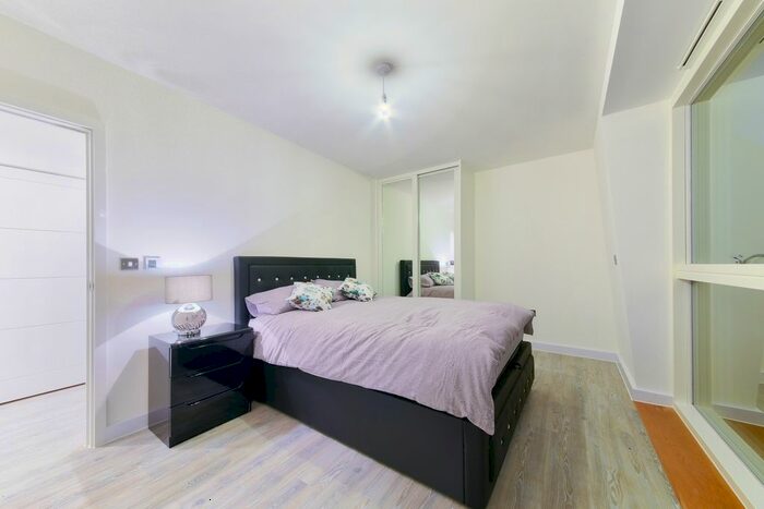 1 Bedroom Flat To Rent In Honour Lea Avenue, Stratford, London, E20