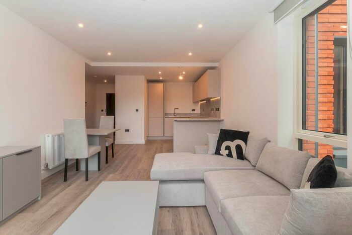 1 Bedroom Flat To Rent In The Barker, Shadwell Street, B4