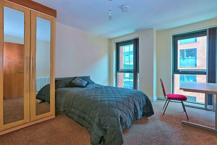 4 Bedroom Apartment To Rent In Fitzwilliam Street, Sheffield, S1