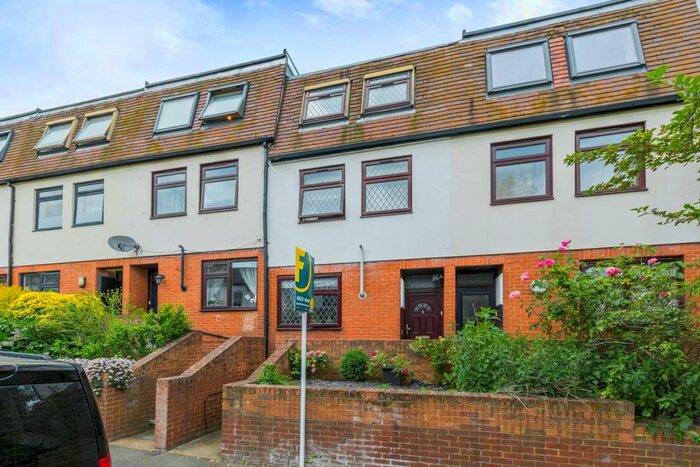 4 Bedroom Terraced House To Rent In Muswell Hill Place, Muswell Hill, London, N10