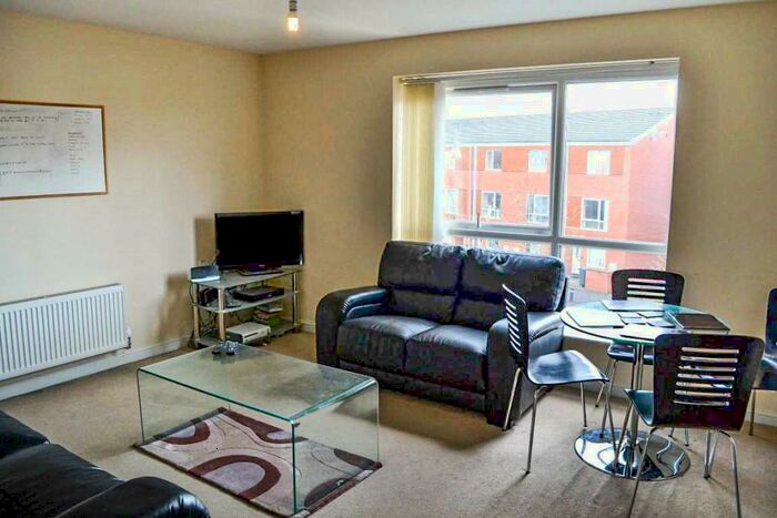 2 Bedroom Flat To Rent In Devonshire Street South, Manchester, M13