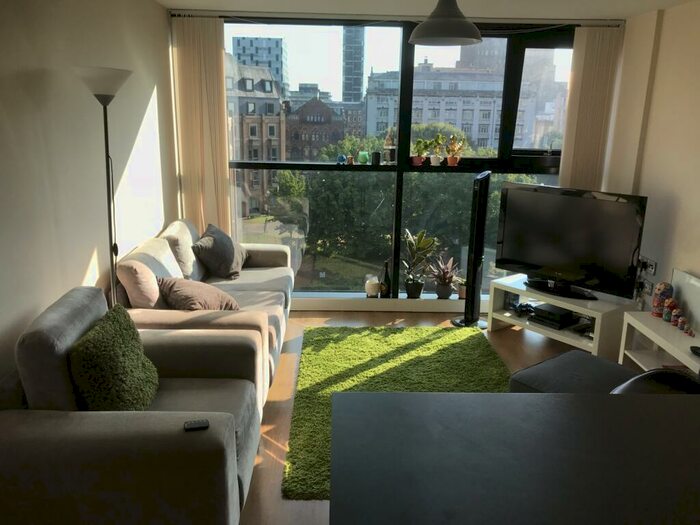 2 Bedroom Flat To Rent In Hamilton House, Pall Mall, Liverpool, Merseyside, L3