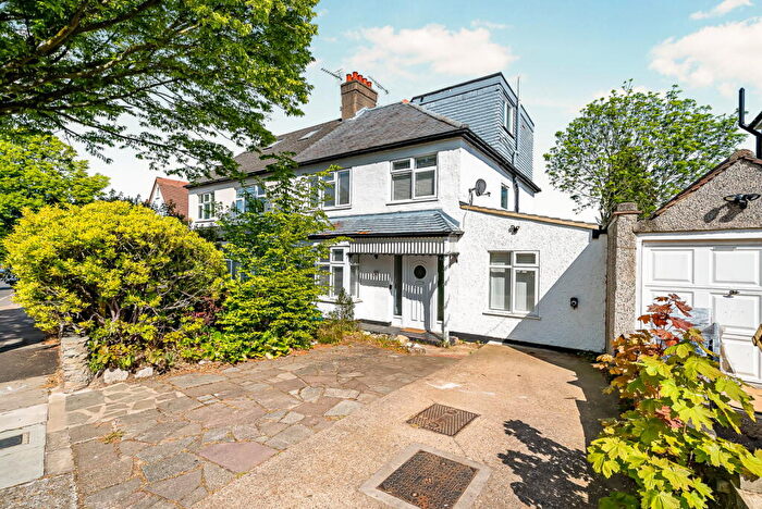 5 Bedroom Semi-Detached House To Rent In Alexandra Crescent, Bromley, BR1