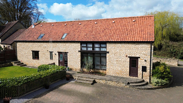 4 Bedroom Detached House For Sale In Orchard Way, Stoke Goldington, MK16