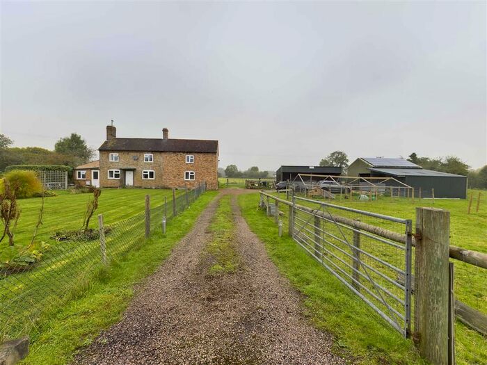 3 Bedroom Detached House For Sale In Main Road, Minsterworth, Gloucester GL2