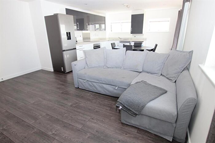 1 Bedroom Penthouse To Rent In Raffles Court, Darwin Avenue, Dartford, DA1