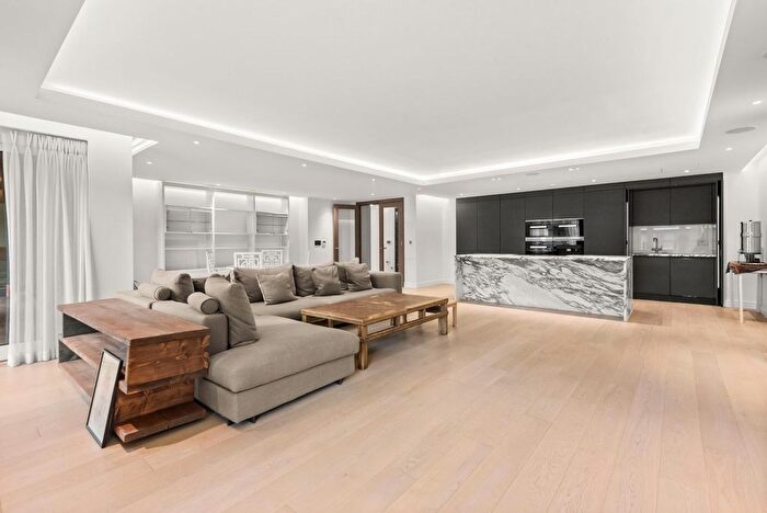 3 Bedroom Flat To Rent In Dockside House, Chelsea Creek, SW6