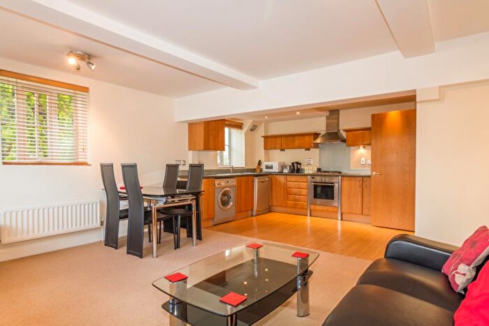 1 Bedroom Apartment To Rent In Coopers Lane, Abingdon, OX14
