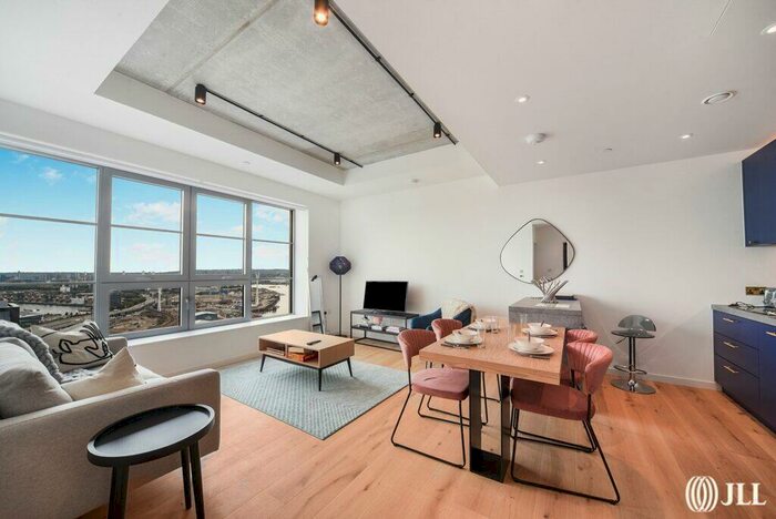 1 Bedroom Flat To Rent In Douglass Tower, Good Luck Hope, E14