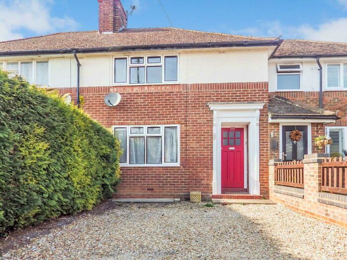 3 Bedroom Terraced House To Rent In Bittenham Close, Aylesbury, Buckinghamshire, HP17