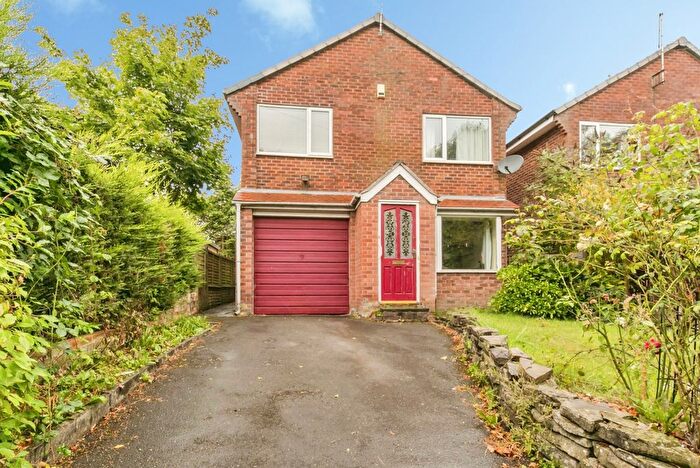 3 Bedroom Detached House For Sale In Stamford Road, Macclesfield, Cheshire, SK11