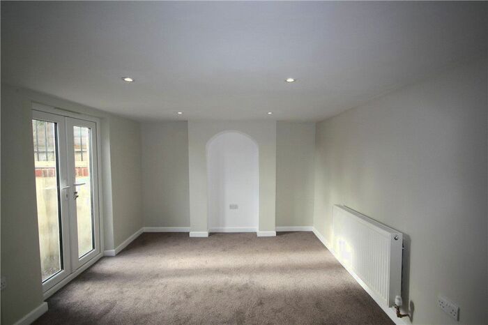 4 Bedroom Semi-Detached House To Rent In Stoughton Road, Guildford, Surrey, GU1