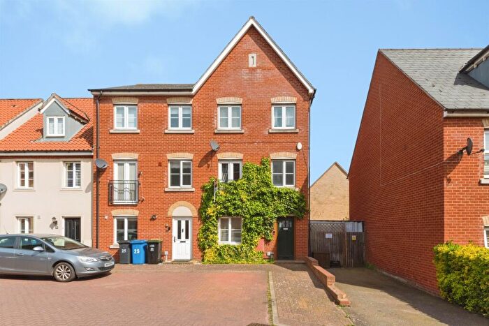 4 Bedroom Town House For Sale In Fulham Way, Ipswich, IP1