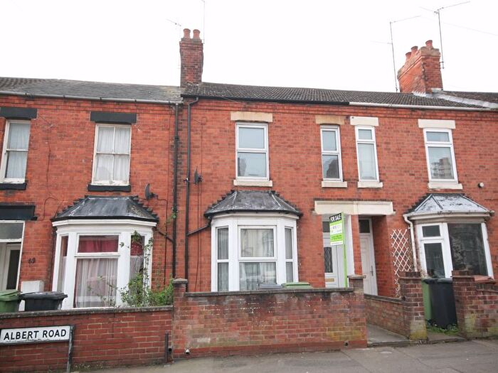 3 Bedroom Terraced House To Rent In Albert Road, Wellingborough, NN8