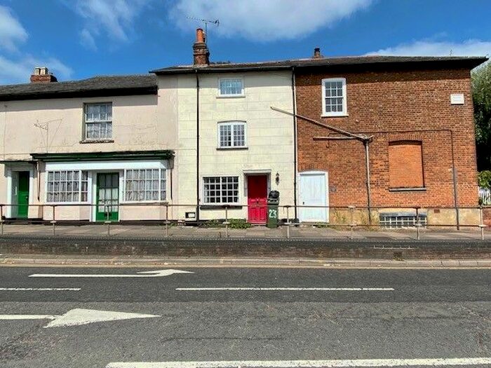 2 Bedroom Terraced House To Rent In Walton Street, Aylesbury, HP21