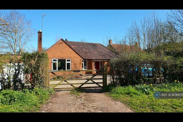 4 Bedroom Bungalow To Rent In Fiskerton Road, Southwell, NG25