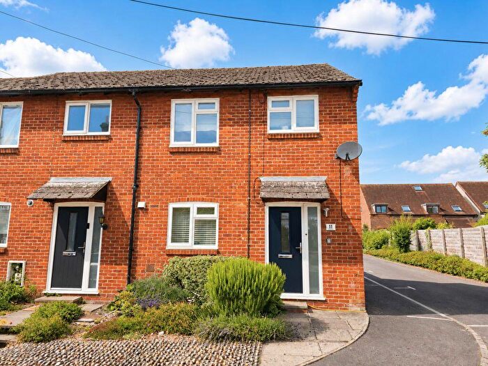 3 Bedroom End Of Terrace House For Sale In Couching Street, Watlington, OX49