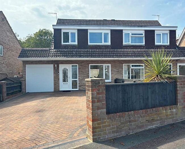 3 Bedroom Semi Detached House For Sale In Studland Way, Weymouth, DT3