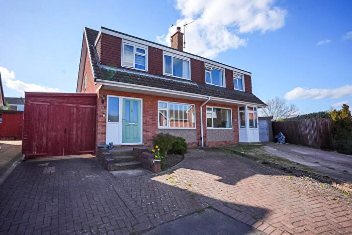 3 Bedroom Semi Detached House For Sale In Hollygate Close, Melton Mowbray, LE13