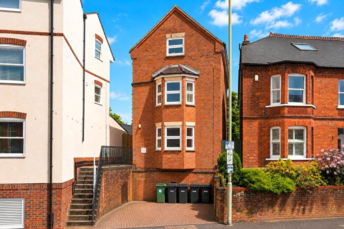 1 Bedroom Apartment To Rent In Maulden Court, Approach Road, St Albans, Herts, AL1