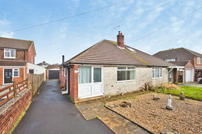2 Bedroom Semi Detached Bungalow For Sale In High Lea, Yeovil, BA21