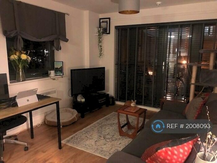1 Bedroom Flat To Rent In May House, London, E3