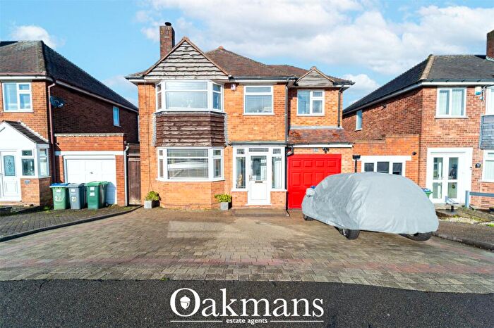 5 Bedroom Detached House For Sale In Ashtree Road, Tividale, Oldbury, West Midlands, B69