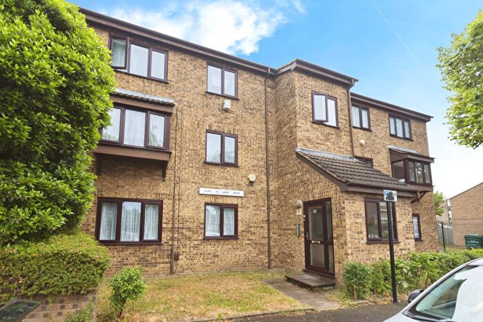 1 Bedroom Flat To Rent In Grange Road, Leyton, E10