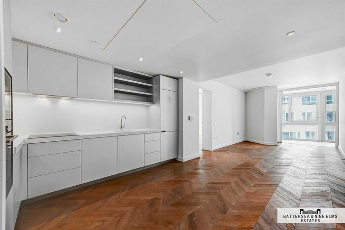 2 Bedroom Flat To Rent In Prospect Way, London, SW11