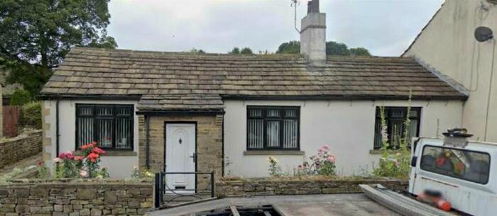 3 Bedroom Cottage To Rent In Tong Lane, Tong, Bradford, BD4