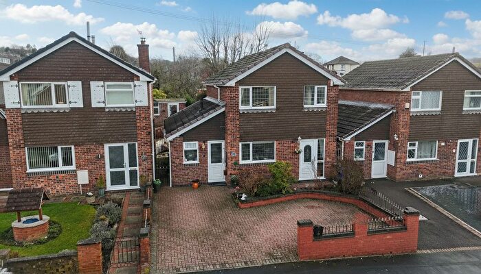3 Bedroom Property For Sale In Ferndown Close, Stoke-On-Trent, ST3
