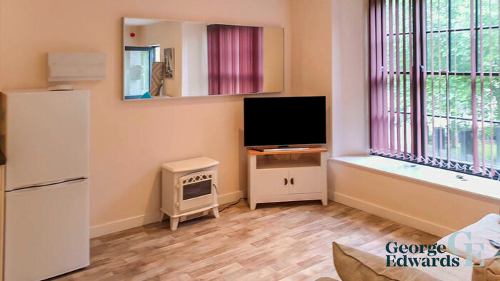 1 Bedroom Apartment To Rent In Pembroke House, - Spring Gardens, Haverfordwest, SA61