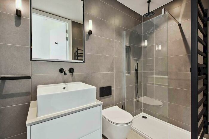 2 Bedroom Apartment To Rent In Oberman Road, London, NW10