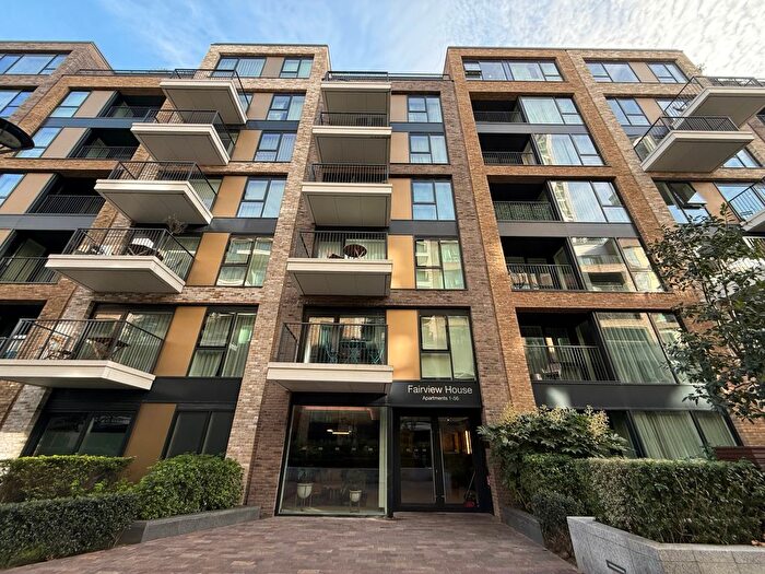 2 Bedroom Flat To Rent In Lockgate Road, London, SW6