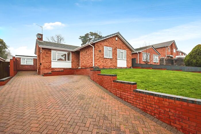 3 Bedroom Bungalow For Sale In Columbia Drive, Worcester, Worcestershire, WR2