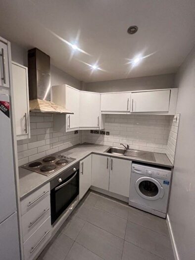 2 Bedroom Flat To Rent In London Road, Wembley, HA9